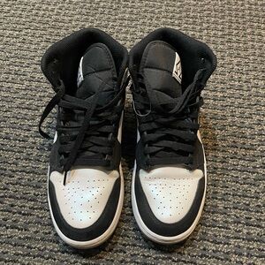 Used Air Jordan 1 mids Diamond se in Men’s 10